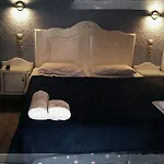Avra Hotel apartamentowy Ligia