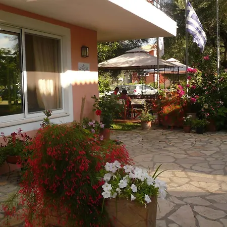 Avra Hotel apartamentowy Ligia