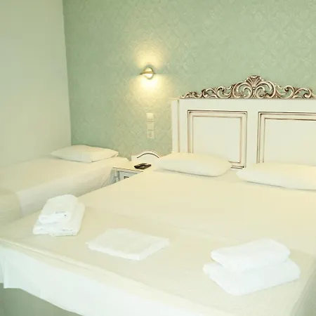 Avra Hotel de apartamente Ligia