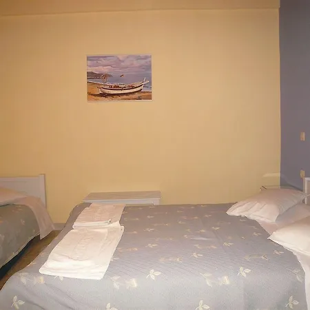 Avra Apart Otel 2*