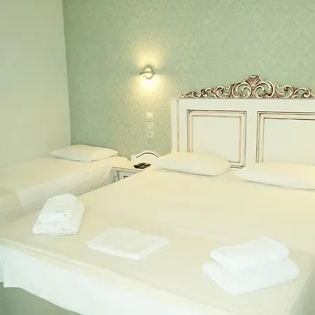 מלון דירות Avra ליגיה